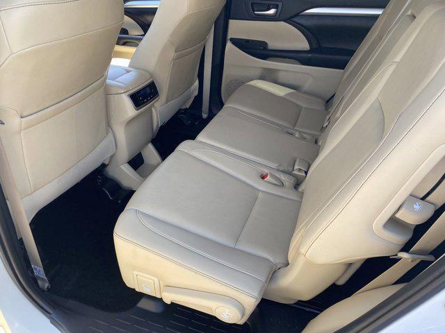 used 2019 Toyota Highlander car, priced at $21,996
