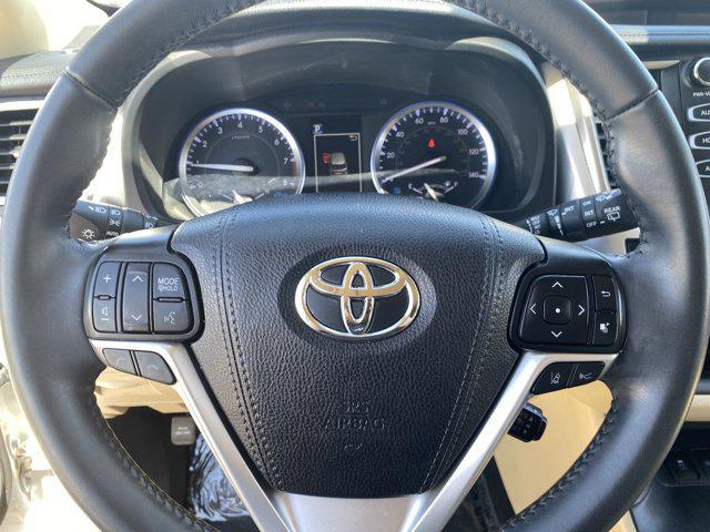 used 2019 Toyota Highlander car, priced at $21,996