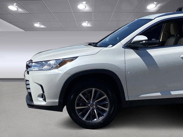 used 2019 Toyota Highlander car, priced at $21,996