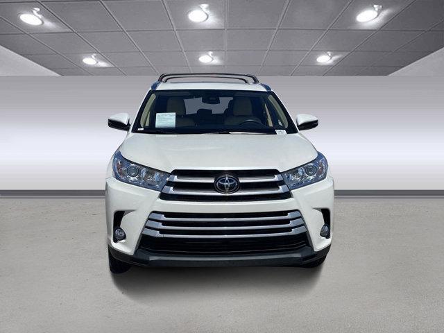 used 2019 Toyota Highlander car, priced at $21,996
