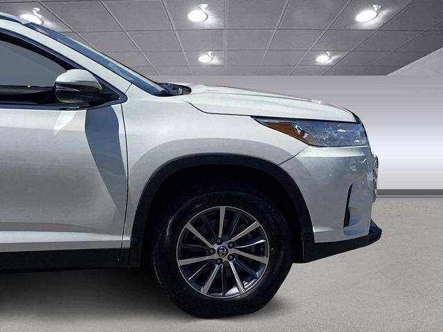 used 2019 Toyota Highlander car, priced at $21,996
