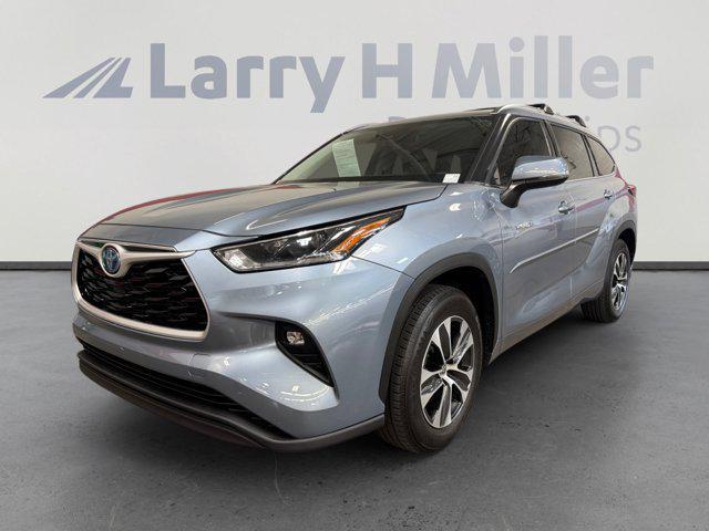 used 2021 Toyota Highlander Hybrid car, priced at $33,673