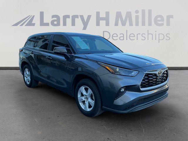 used 2024 Toyota Highlander car, priced at $40,562