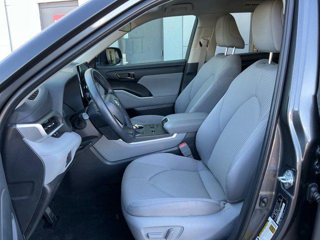 used 2024 Toyota Highlander car, priced at $40,562