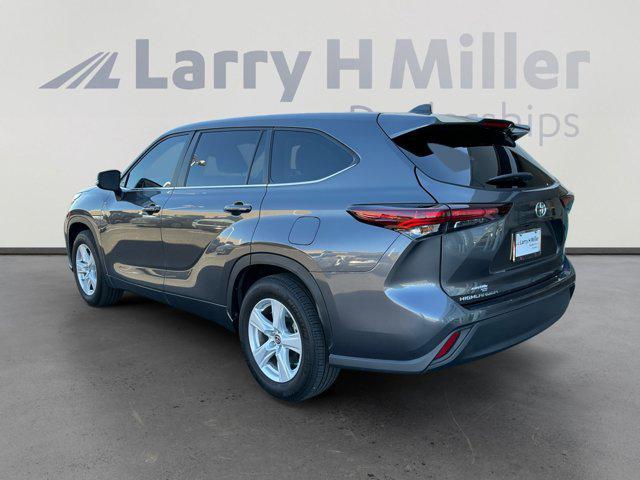 used 2024 Toyota Highlander car, priced at $40,562
