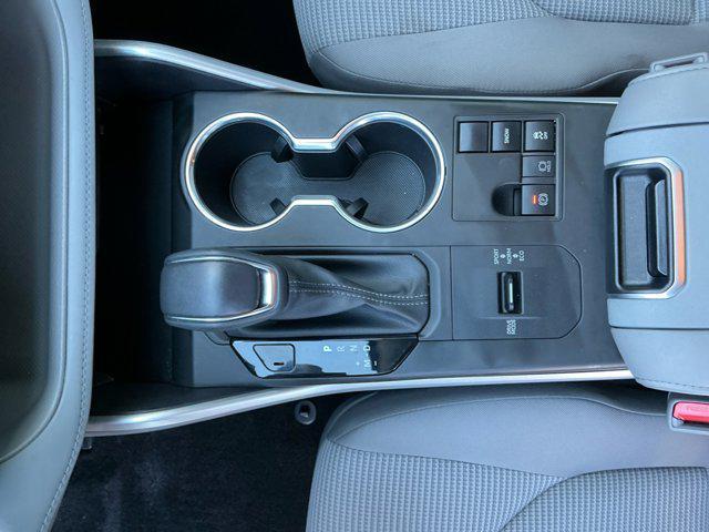 used 2024 Toyota Highlander car, priced at $40,562