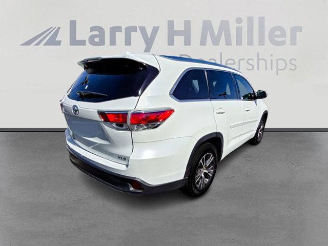 used 2016 Toyota Highlander car, priced at $20,994