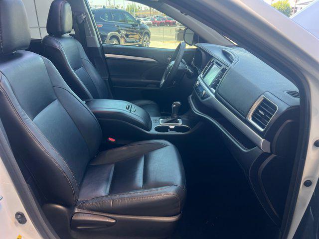 used 2016 Toyota Highlander car, priced at $20,994