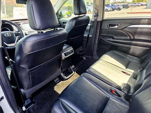 used 2016 Toyota Highlander car, priced at $20,994