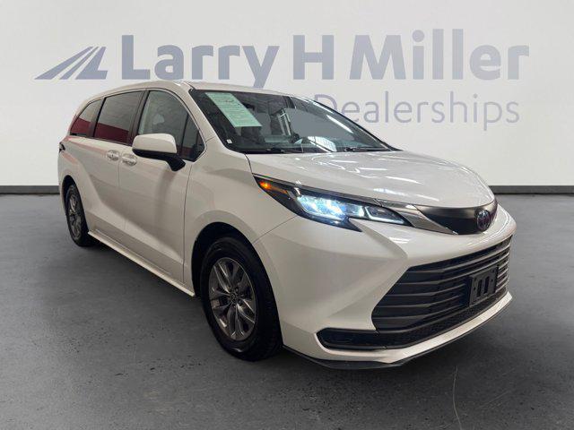 used 2023 Toyota Sienna car, priced at $36,284