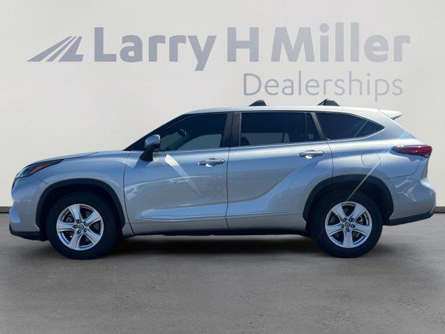 used 2023 Toyota Highlander car, priced at $29,332