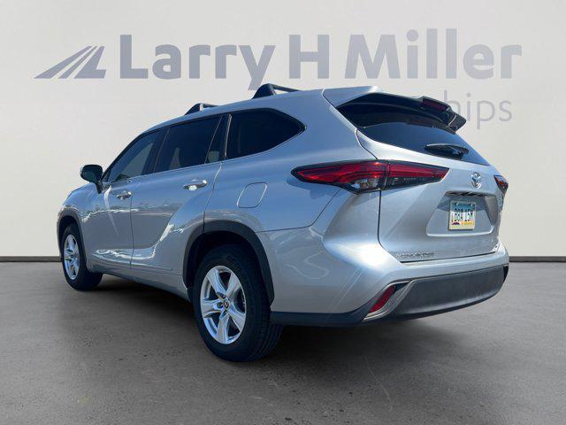 used 2023 Toyota Highlander car, priced at $29,332