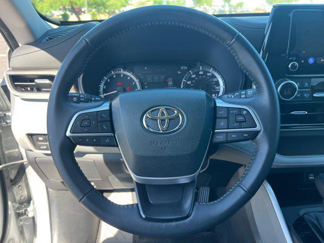 used 2023 Toyota Highlander car, priced at $29,332