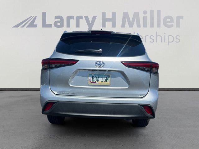 used 2023 Toyota Highlander car, priced at $29,332