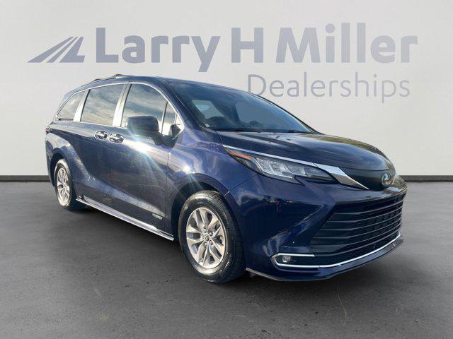 used 2021 Toyota Sienna car, priced at $34,894