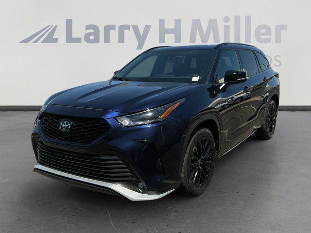 used 2024 Toyota Highlander car, priced at $42,348