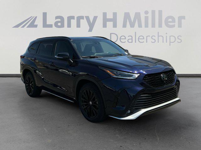 used 2024 Toyota Highlander car, priced at $42,348
