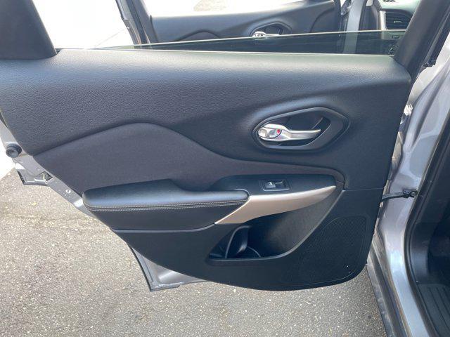 used 2017 Jeep Cherokee car, priced at $13,994