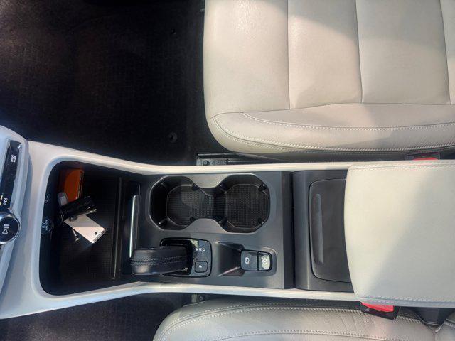 used 2021 Volvo XC40 car, priced at $22,995