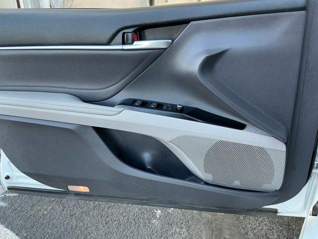 used 2018 Toyota Camry Hybrid car, priced at $24,996