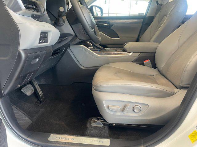 used 2024 Toyota Highlander car, priced at $47,592