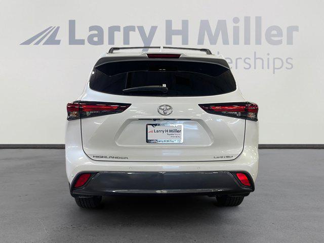 used 2024 Toyota Highlander car, priced at $47,592