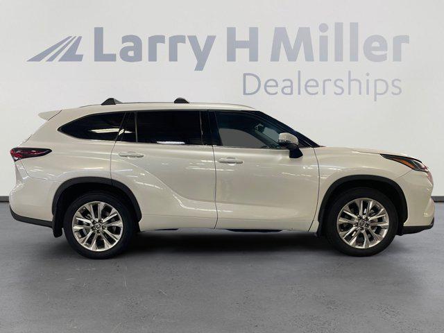 used 2024 Toyota Highlander car, priced at $47,592
