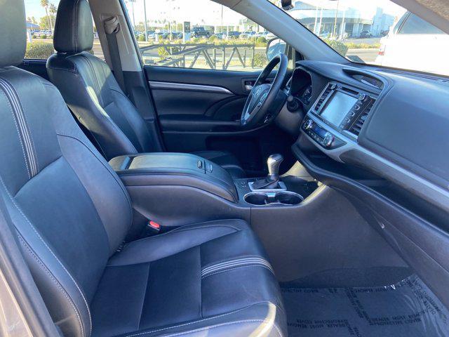 used 2018 Toyota Highlander car, priced at $22,994
