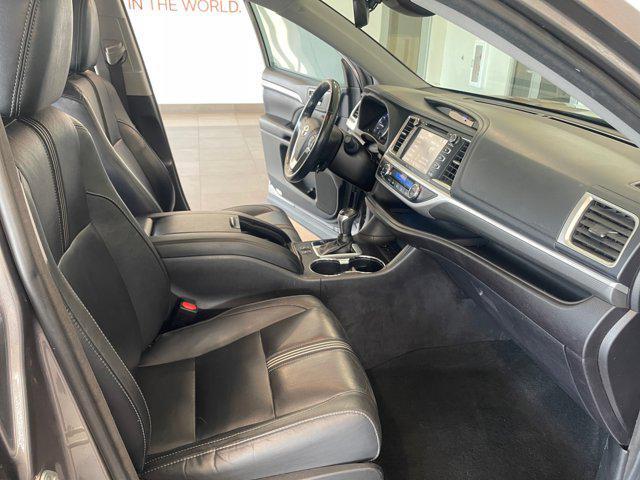used 2018 Toyota Highlander car, priced at $21,455
