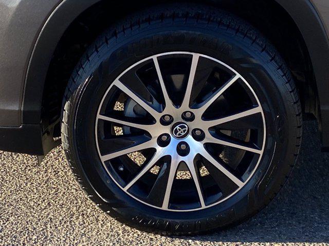 used 2018 Toyota Highlander car, priced at $22,994