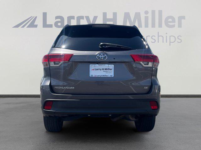 used 2018 Toyota Highlander car, priced at $21,455