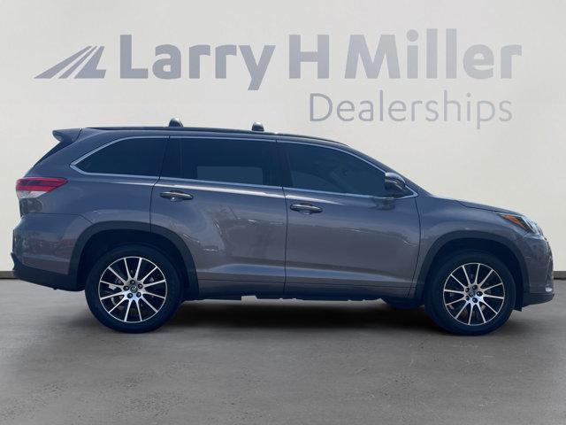 used 2018 Toyota Highlander car, priced at $21,455