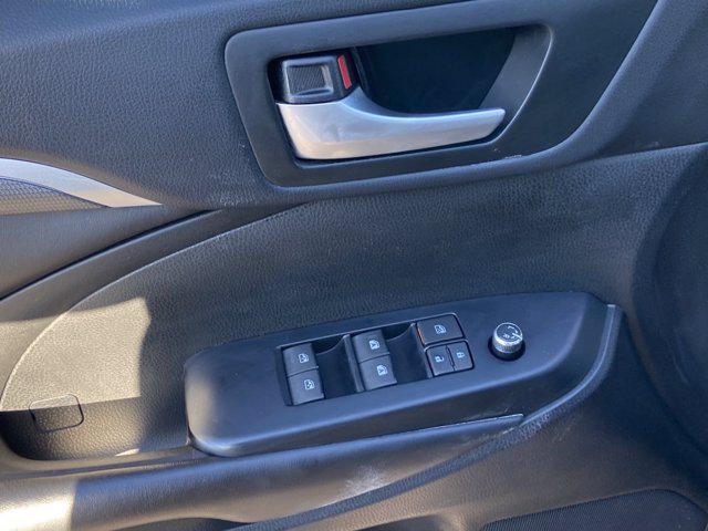 used 2018 Toyota Highlander car, priced at $22,994