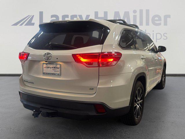 used 2018 Toyota Highlander car, priced at $25,996