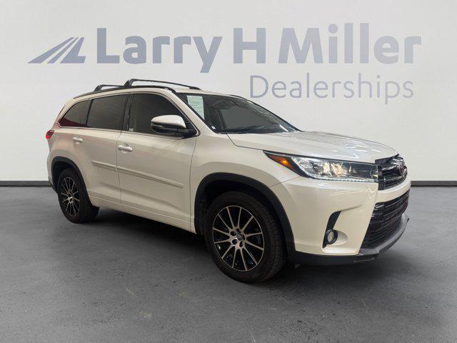 used 2018 Toyota Highlander car, priced at $25,996