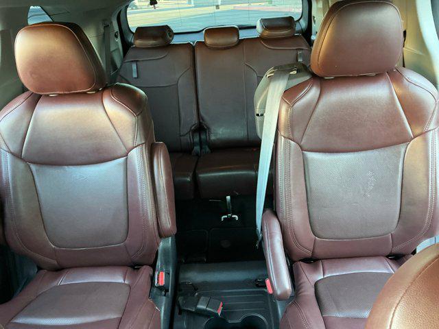 used 2023 Toyota Sienna car, priced at $33,632