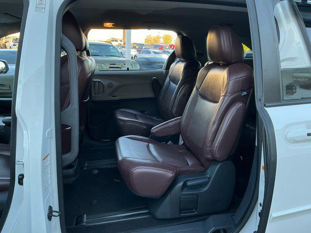 used 2023 Toyota Sienna car, priced at $33,632