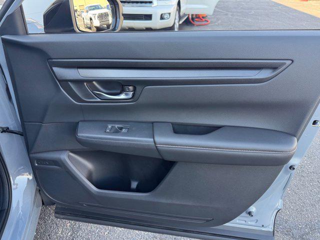 used 2025 Honda CR-V Hybrid car, priced at $33,472