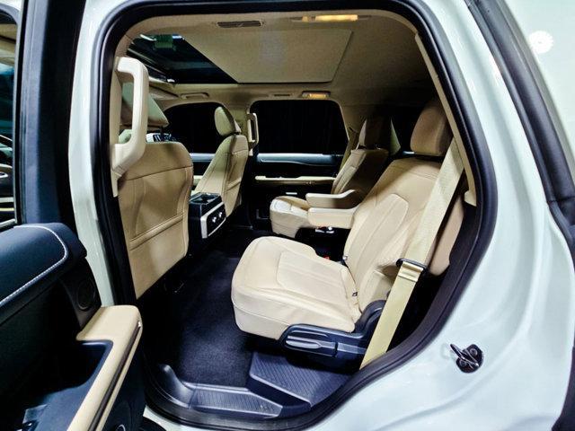 used 2024 Ford Expedition car, priced at $71,994