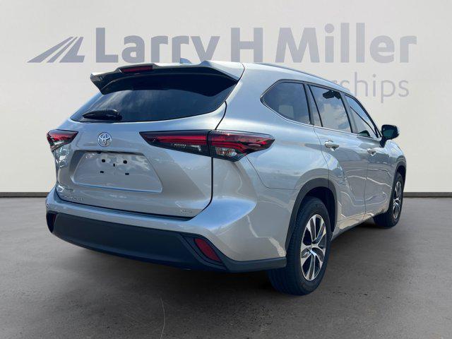 used 2024 Toyota Highlander car, priced at $41,472