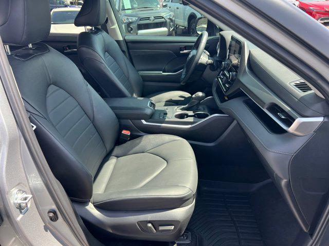 used 2024 Toyota Highlander car, priced at $41,472