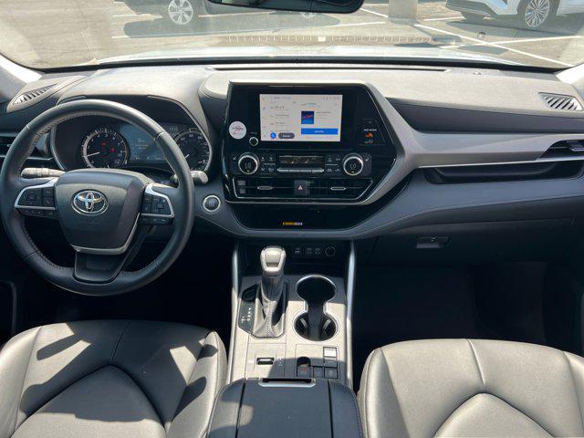 used 2024 Toyota Highlander car, priced at $41,472
