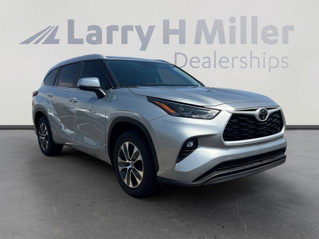 used 2024 Toyota Highlander car, priced at $41,472