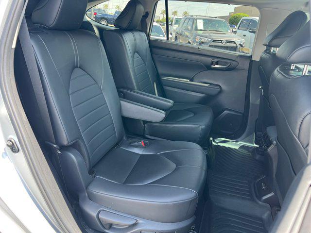used 2024 Toyota Highlander car, priced at $41,472