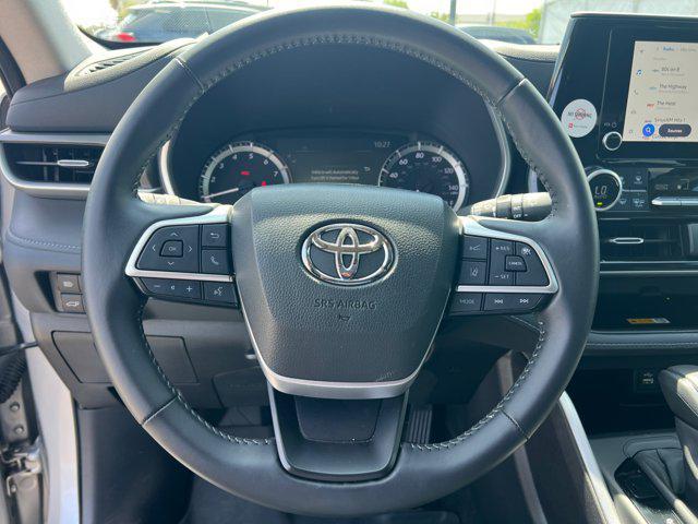 used 2024 Toyota Highlander car, priced at $41,472