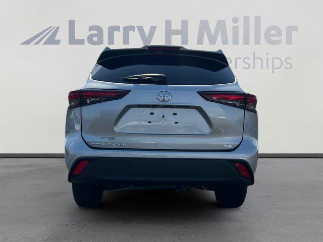 used 2024 Toyota Highlander car, priced at $41,472
