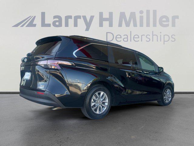 used 2024 Toyota Sienna car, priced at $45,004