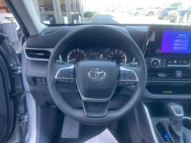 used 2024 Toyota Highlander car, priced at $49,996