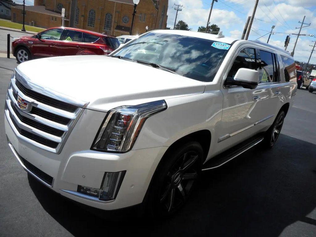 used 2017 Cadillac Escalade ESV car, priced at $18,995