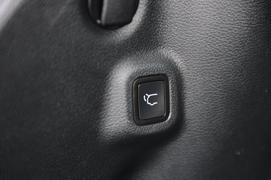 used 2021 Jeep Compass car, priced at $15,997